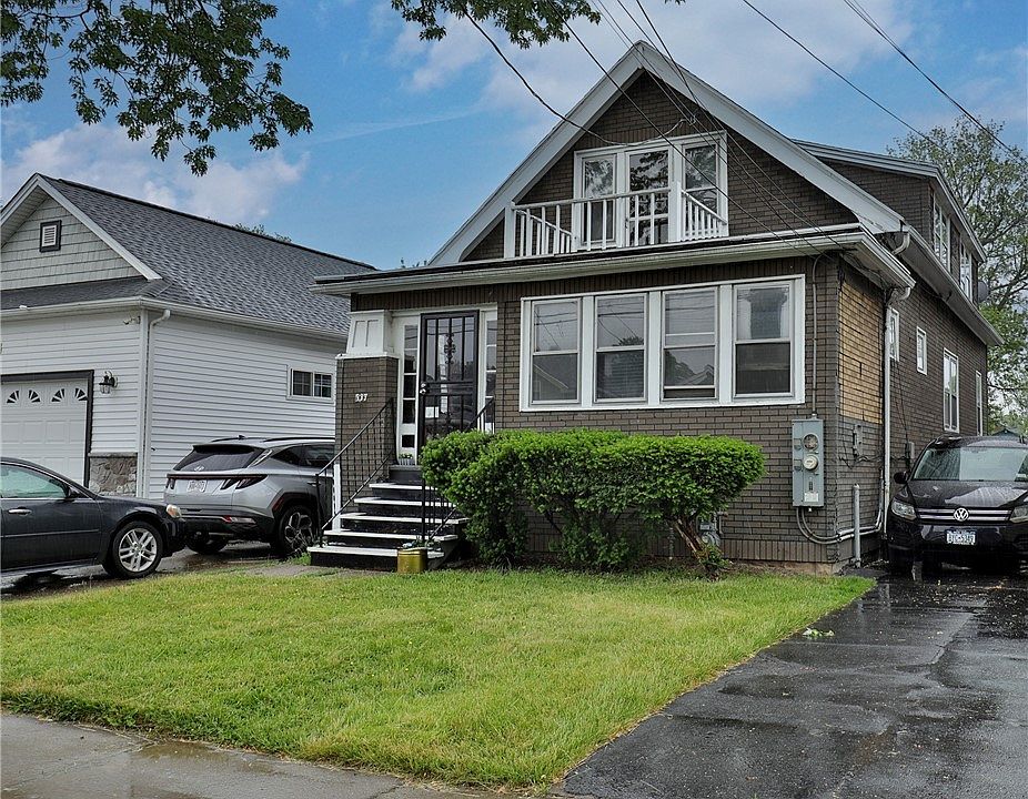 1st image of 337 Warwick Ave