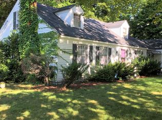 8 Forest Ave, Winthrop, ME 04364