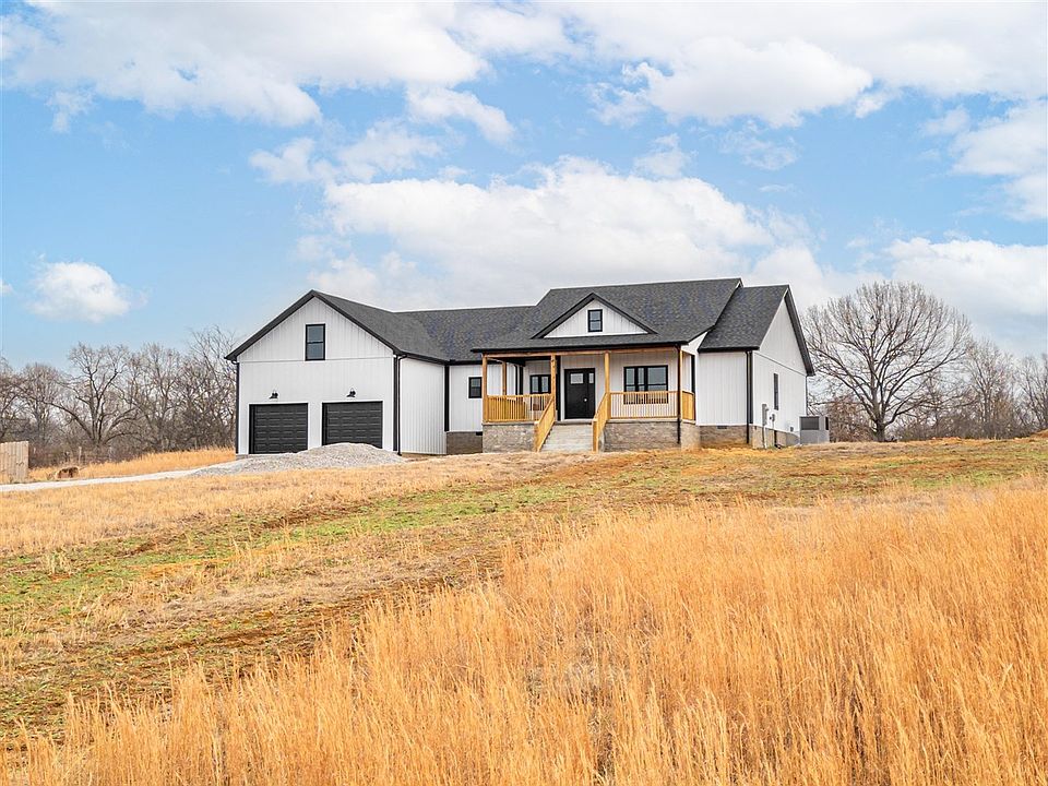 1st image of 3878 Sharpes Garden Rd