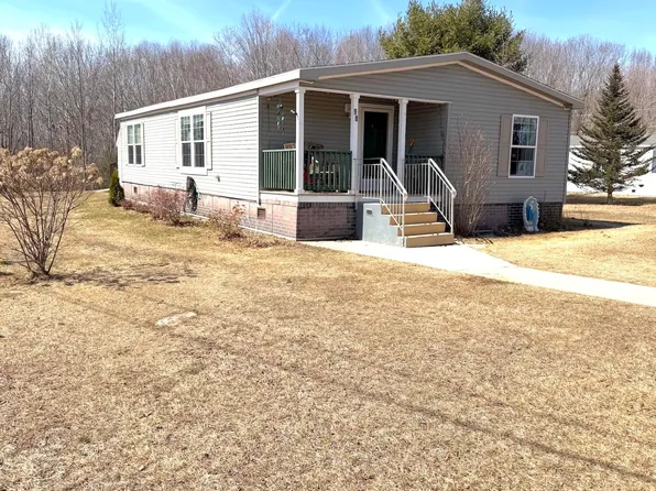 98 Pleasant Hill Road, Limerick, ME 04048