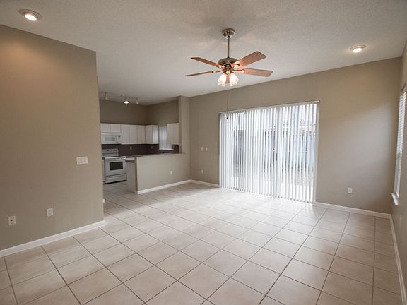 5th image of 342 W Royal Cove Cir