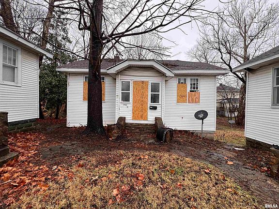3rd image of 404 W Cherry Court 407 408 409 #405-406-410