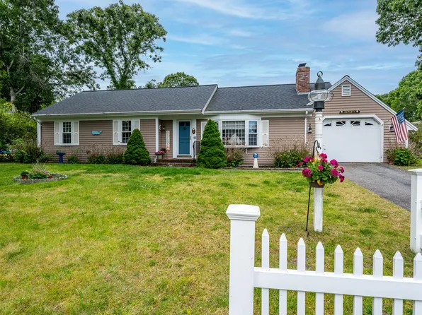 9 Jibstay Road, Yarmouth Port, MA 02675