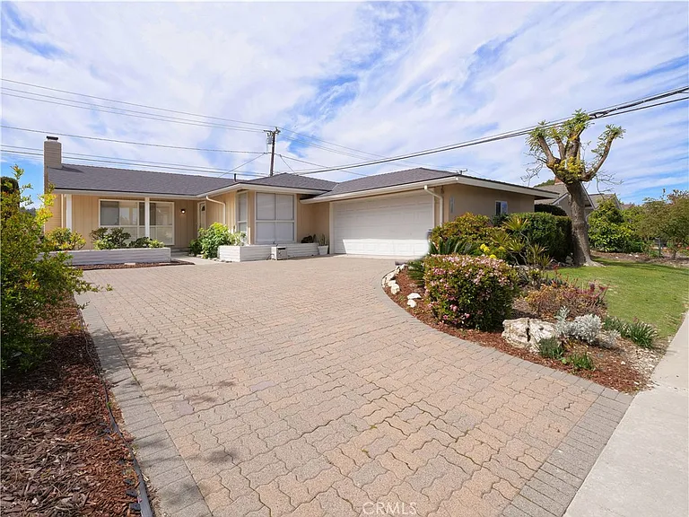 27665 Longhill Dr — Photo 1