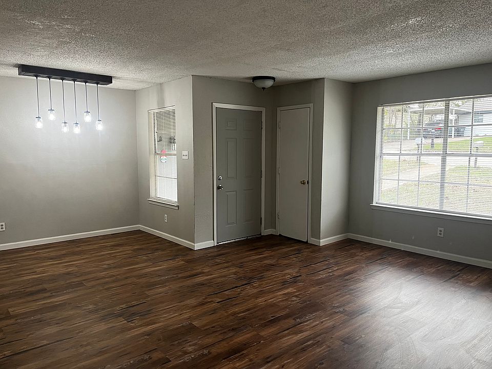 Living room dining area