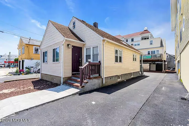 115 Dupont Ave #C