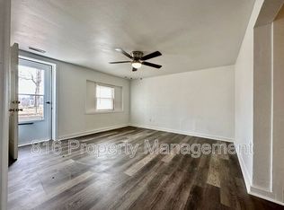 639 S Crysler Ave APT B, Independence, MO 64052