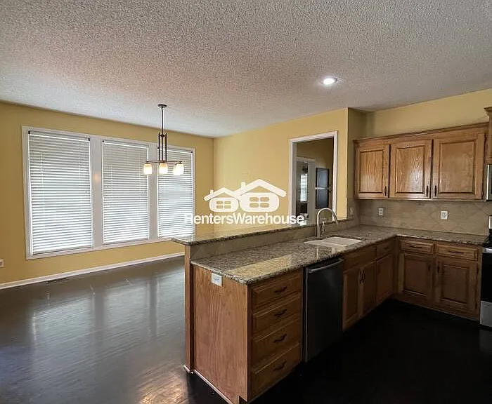 14008 Linden St — Photo 12