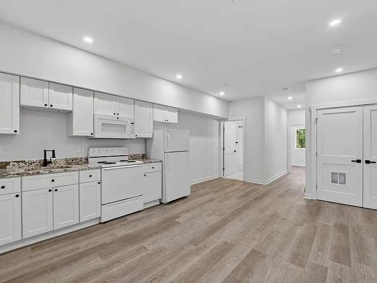 1321 Anacostia Rd SE — Photo 8
