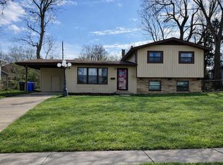 3 Trinity Ln, Florissant, MO 63031