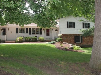 833 Grover Rd, East Aurora, NY, 14052
