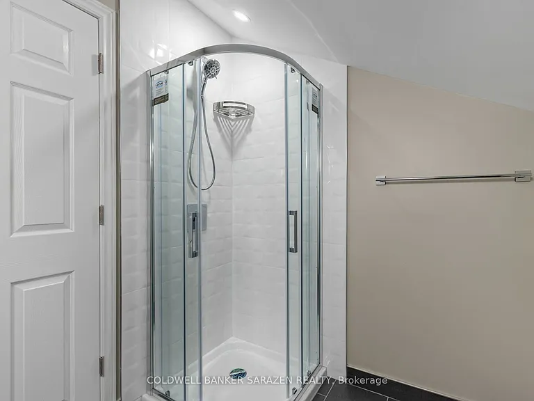 447 Green Ave #1 — Photo 28