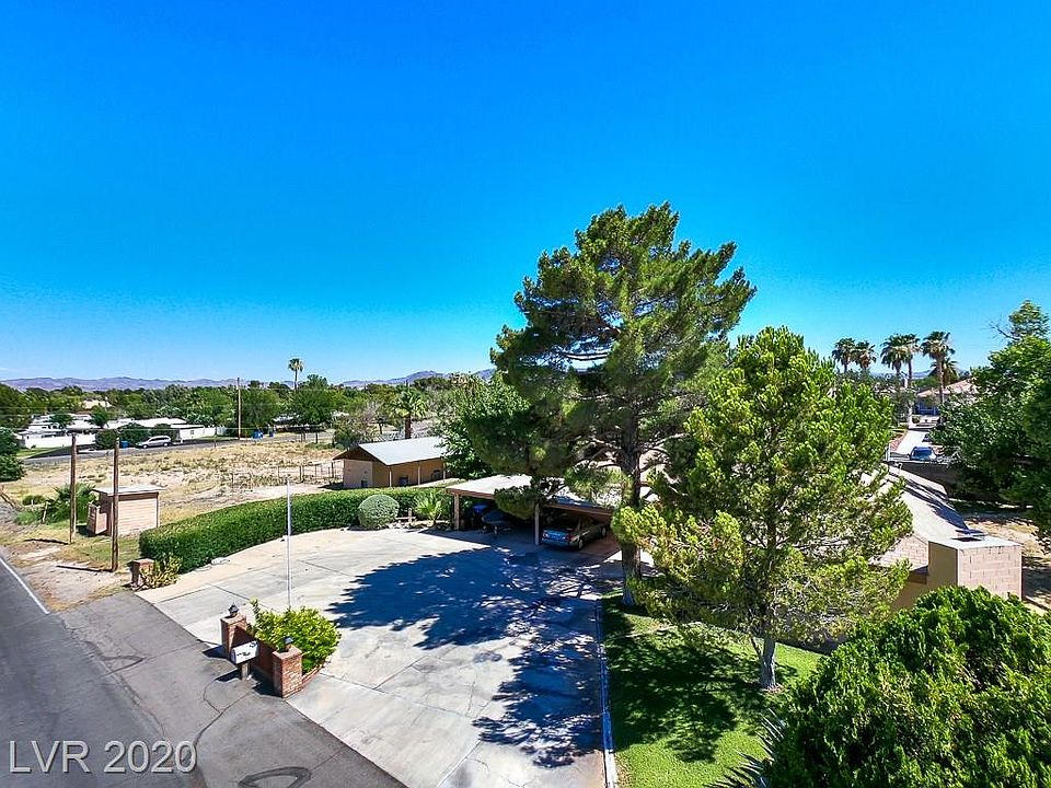 1st image of 3481 E Quail Ave