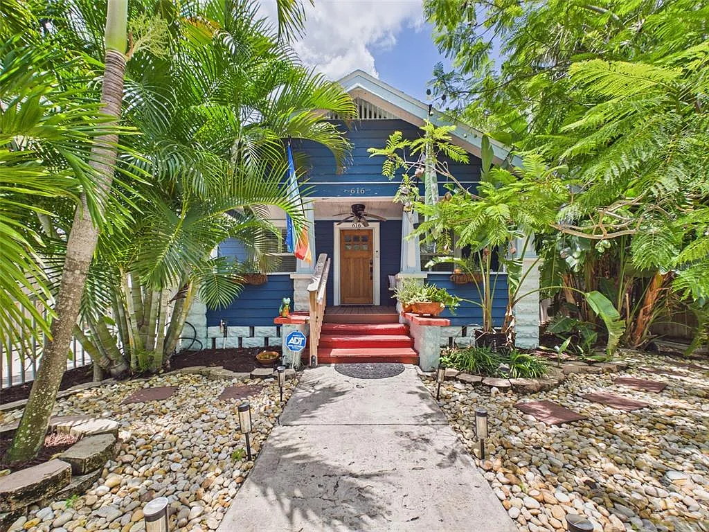 2 bed, 2.0 bath, 1475 sqft, $3,800 — Photo 3