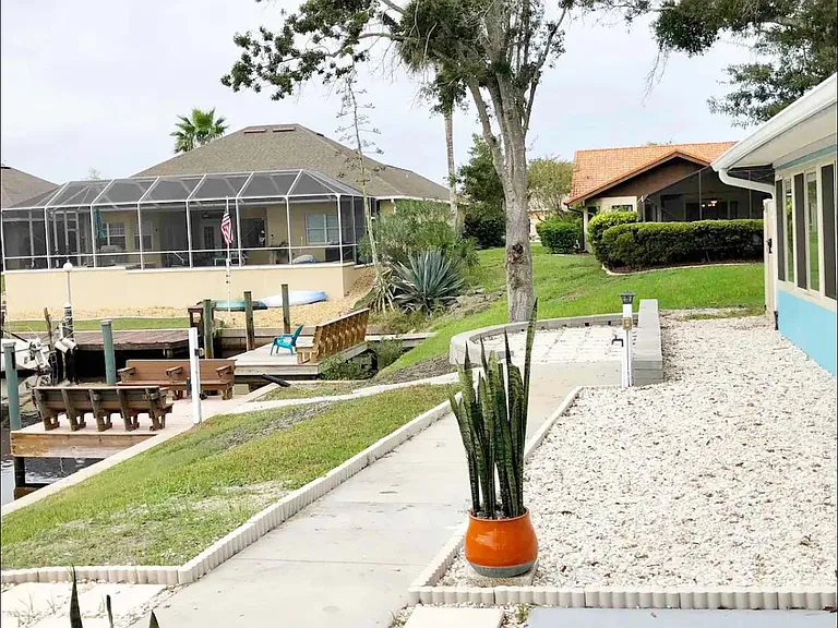 3 Comanche Ct — Photo 29