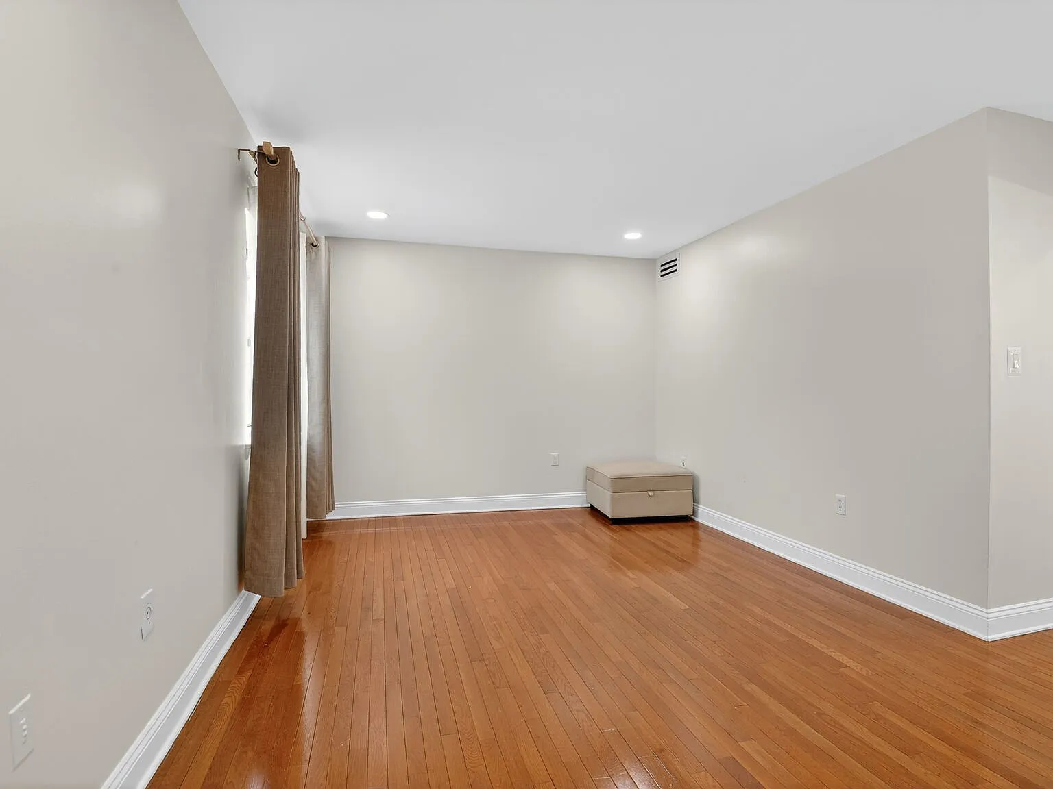 12301 Braxfield Court #370 - 1 — Photo 4