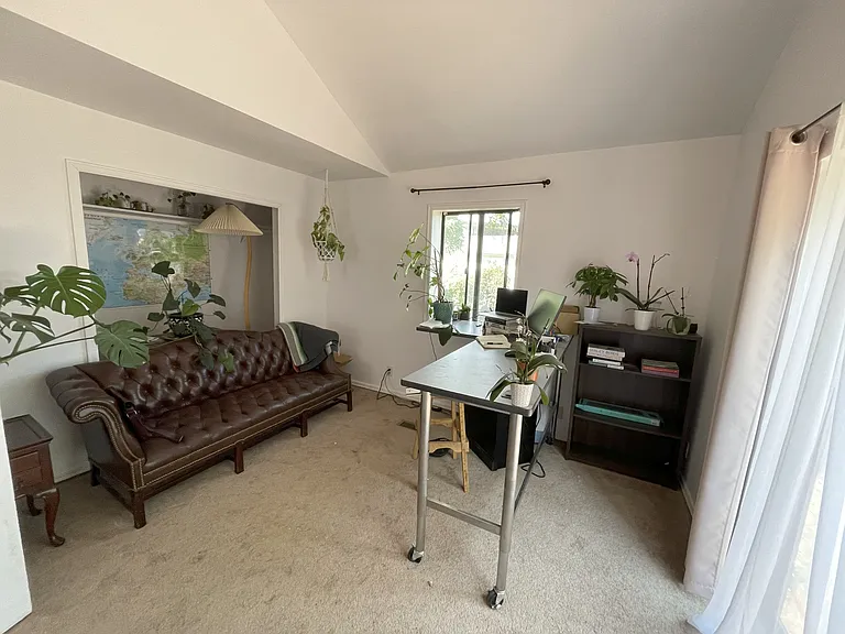 Bedroom 2 / office