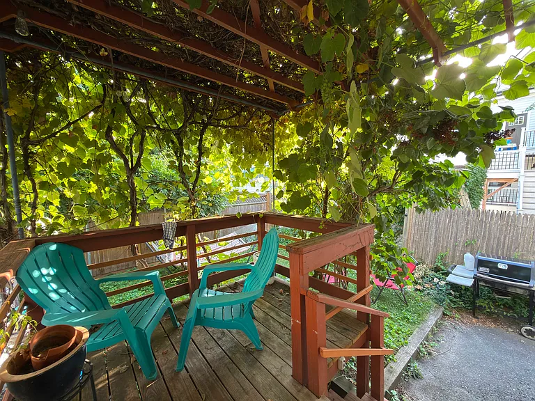 18 Radcliffe Rd #2 — Photo 15