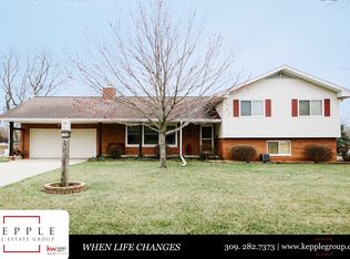 4506 N Nelson Dr, Peoria, IL