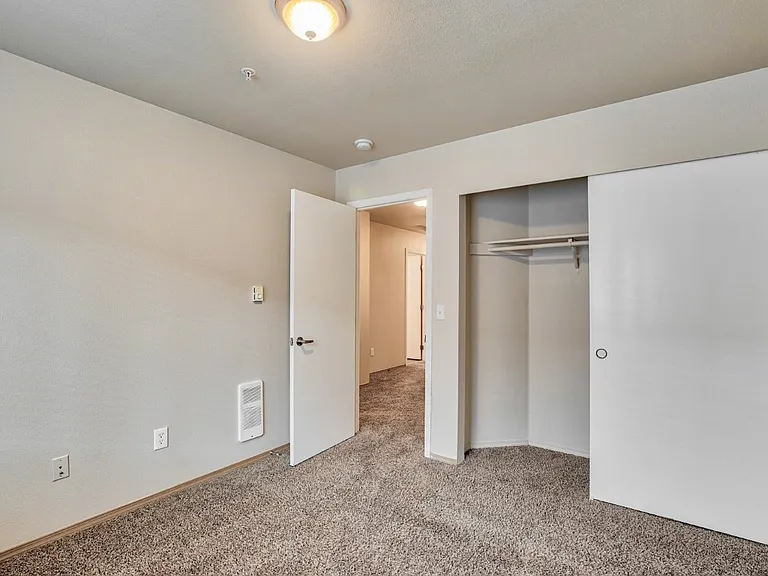 Vanessa View Townhomes — Photo 7