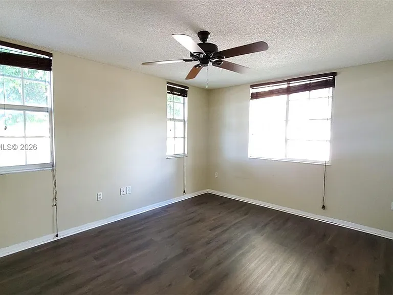 577 SW 111th Ln #203 — Photo 15