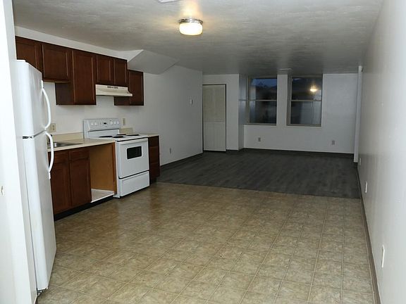 Kitchen & living room