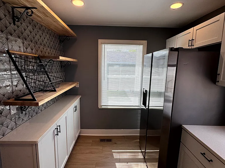 215 Brehl Ave — Photo 6