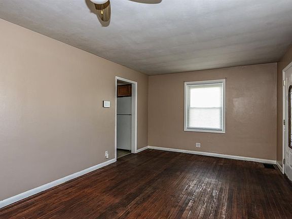 4th image of 566 Maplewood Dr