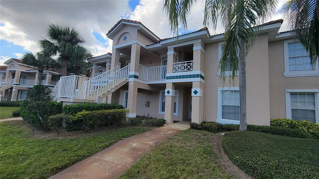 2 bed, 2.0 bath, 1013 sqft, $1,600 — Photo 2