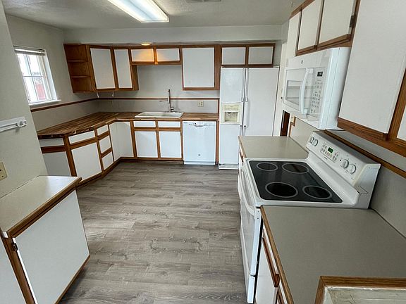 Main kitchen