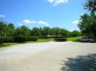 8423 Shadow Gate Ct, Houston, TX 77040