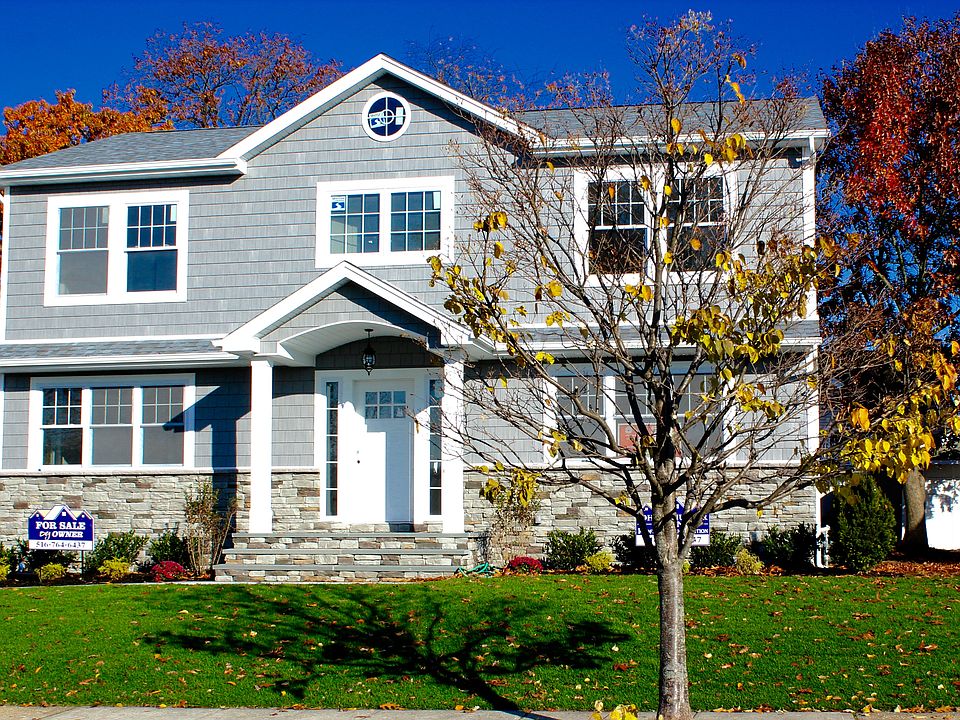 1st image of 822 Gehrig Ave