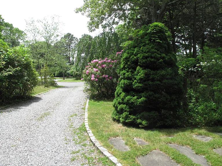 4 Evelyn Ct — Photo 4