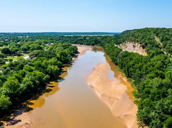 1061 River View Rd, Millsap, TX 76066