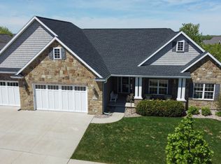 5621 N Rosemary Dr, Appleton, WI 54913