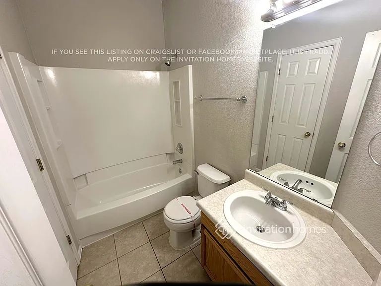 19744 E Harvard Dr — Photo 14