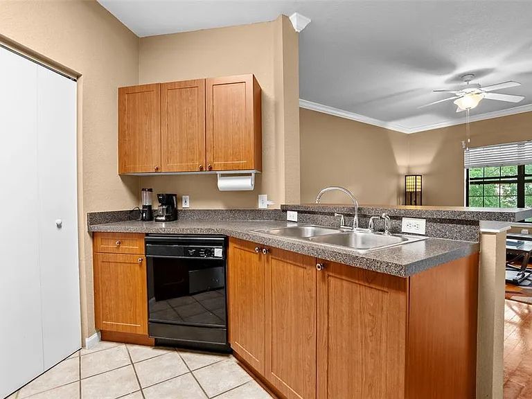 2141 Portofino Pl #2826 — Photo 17