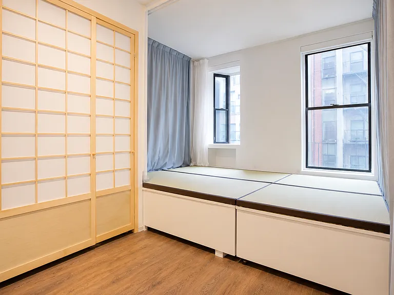 101 Allen St #2C — Photo 2