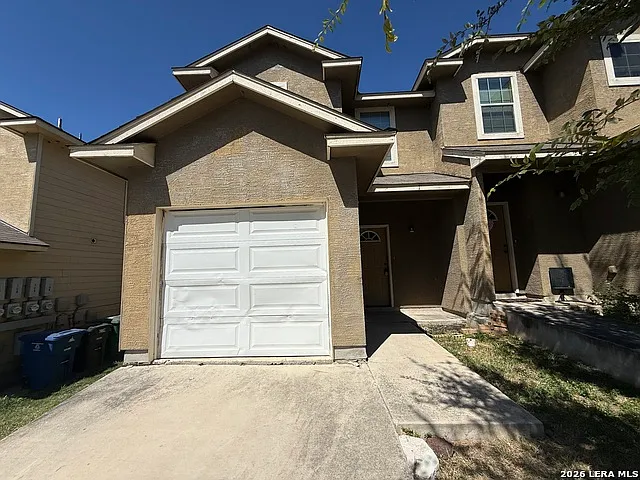 3 bed, 2.5 bath, 1226 sqft, $1,250 — Photo 1