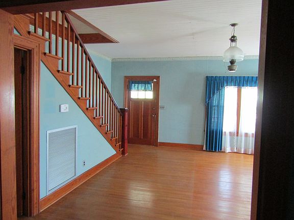5th image of 320 Brantley Farm Ln
