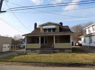 111 Millers Ln, New Kensington, PA 15068