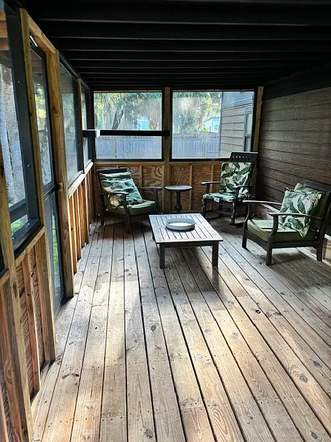 225 Sandpiper Dr