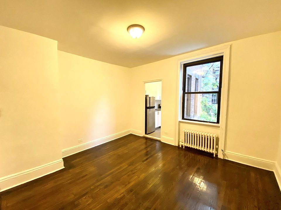 1st image of 247 E 39th St APT 4D