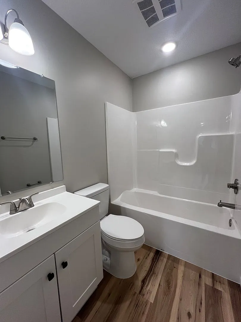 1 bedroom 1 bathroom — Photo 3