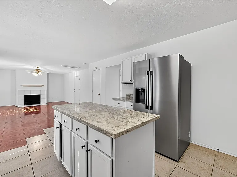 8366 Golf Green Cir — Photo 16