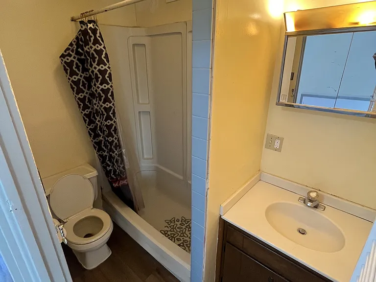 605 Lehigh Ave — Photo 15