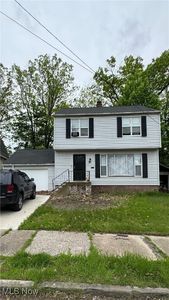 2110 Alton Rd, East Cleveland, OH, 44112