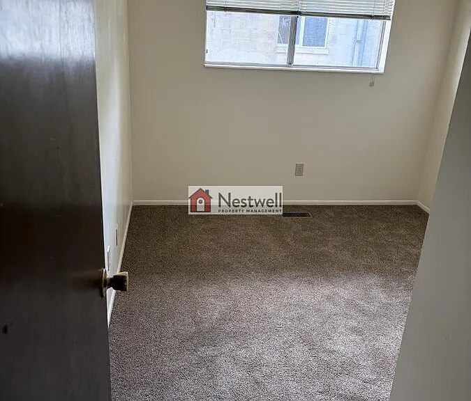 230 W Center St #14 — Photo 10