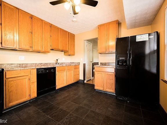 5th image of 4235 Grayfriars Ln