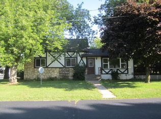 2052 10th St, Marinette, WI 54143